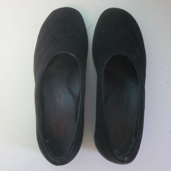 Zante Womens Size 7.5 / 38 EU Flats Black Suede Made in Italy Non-Slip Sole - Picture 9 of 11